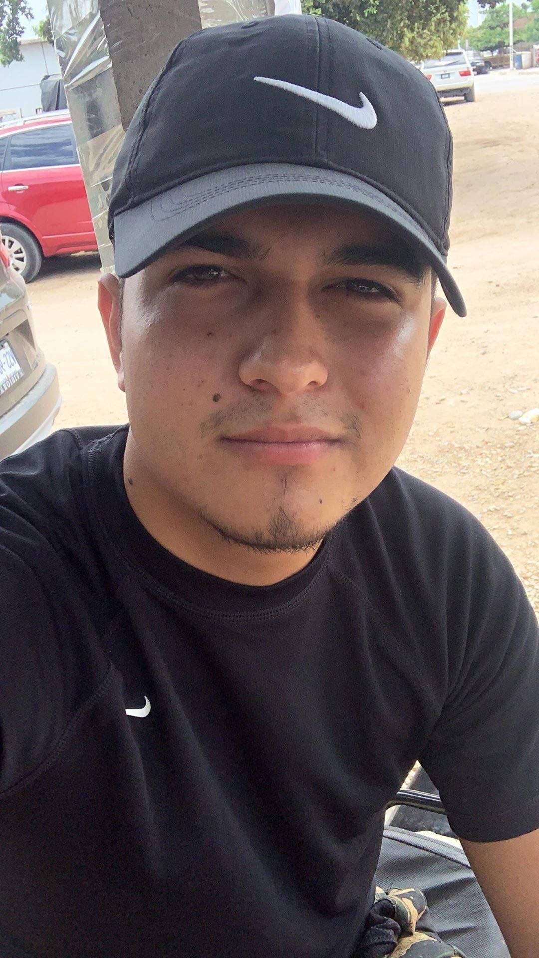<em><strong>Sebastián R. </strong></em>